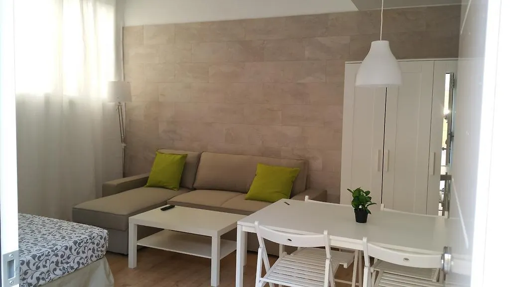 Apartament Apartamentos Clavero Malaga
